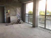 圣联锦城 毛坯 单独电梯 双消防通道 400平大露台